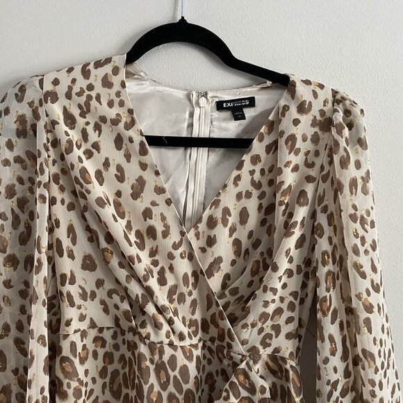 Express Wmn XS Brown/Ivory/Gold Cheetah Print V-Neck Sheer Sleeve Ruffle Dress - Picture 5 of 10